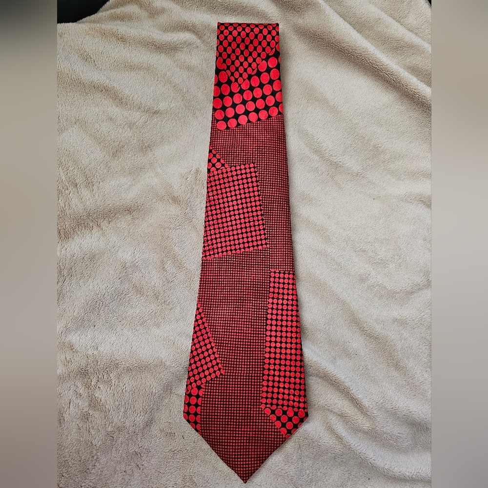 Vintage Christian Armand Handmade Silk Tie.